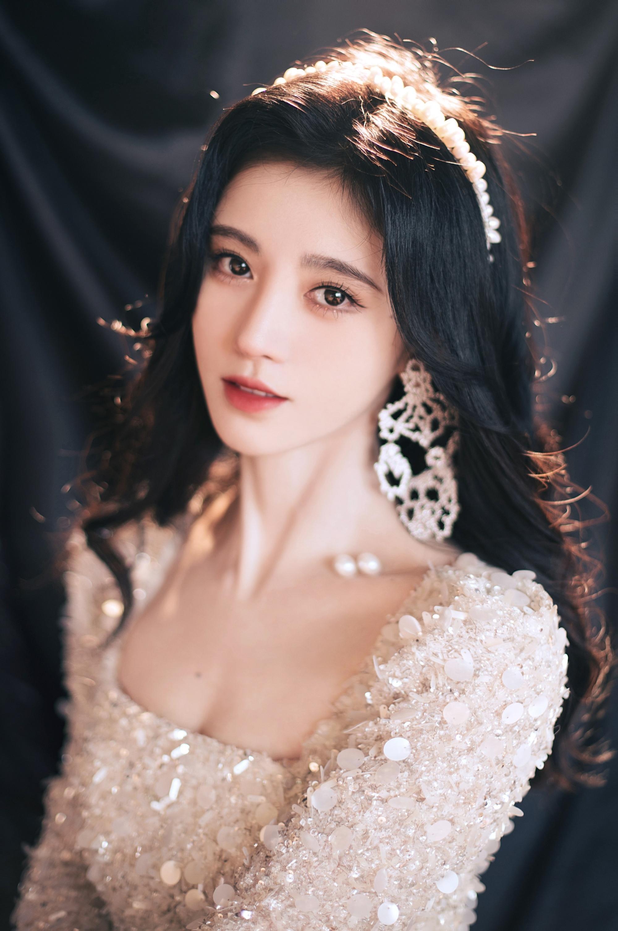 鞠婧祎有哪些令人惊艳的美图? - 知乎
