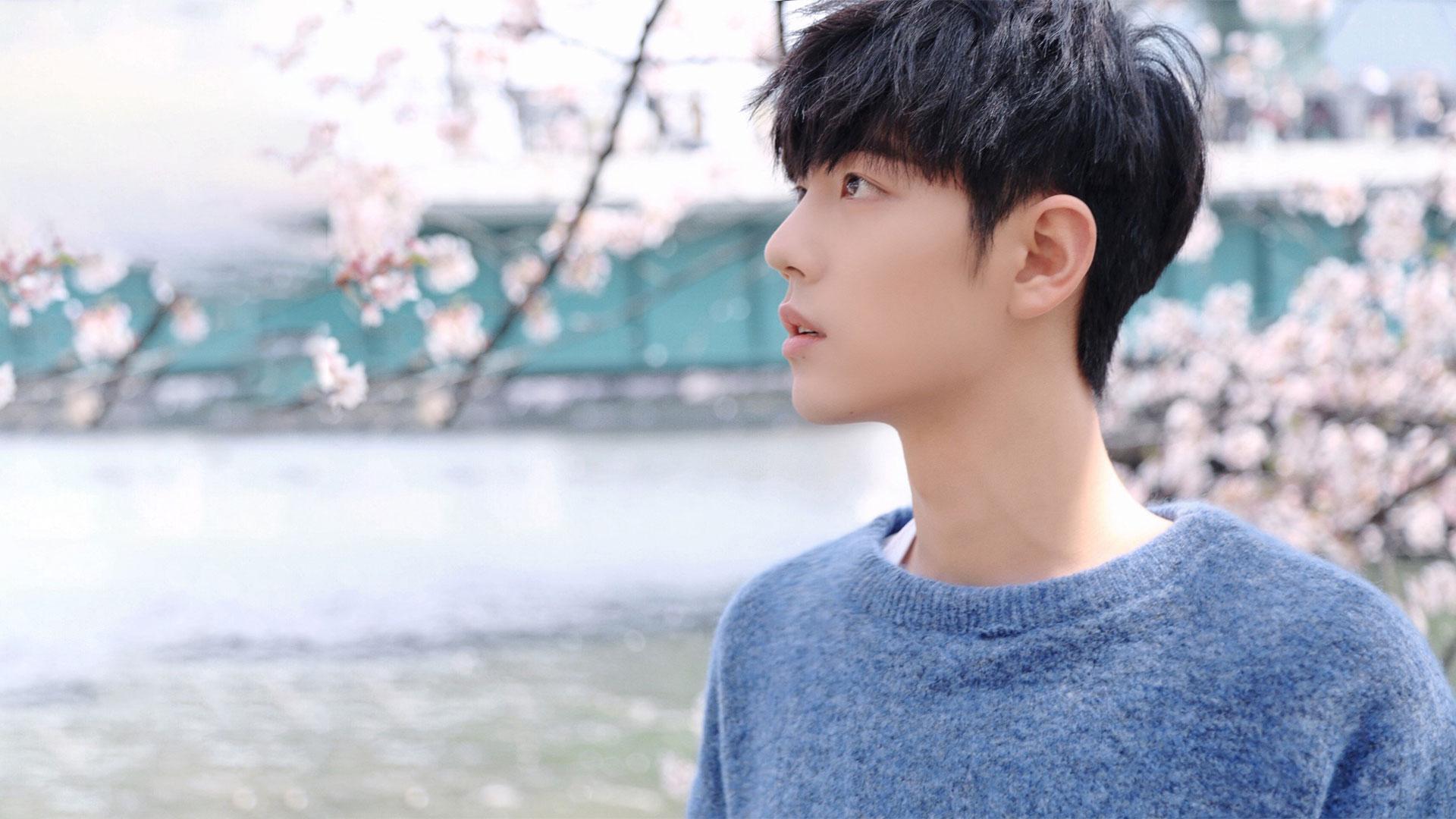 肖战有哪些好看的高清无水印图片(可以当壁纸的那种)? - 知乎