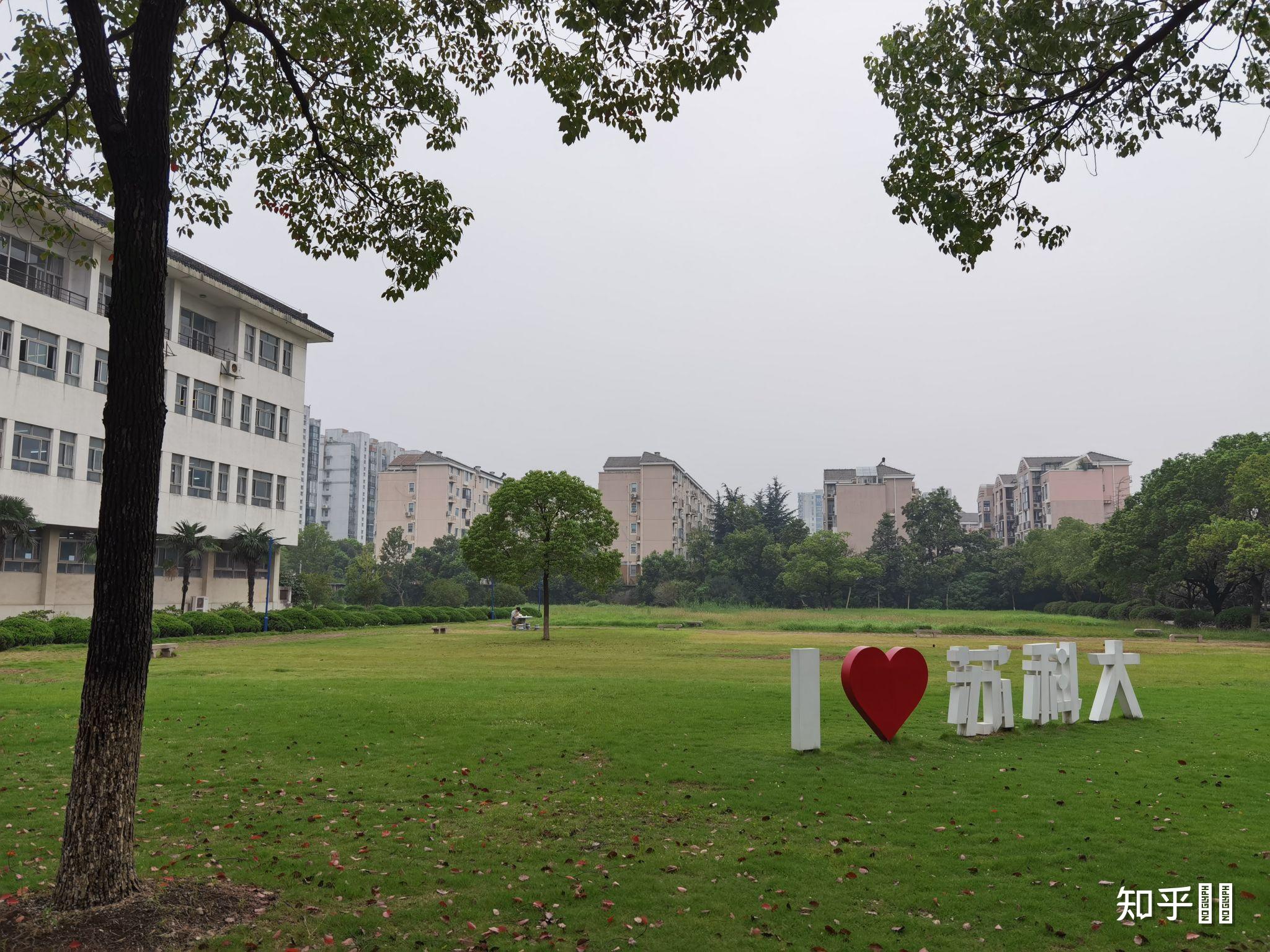 蘇州科技大學天平學院的宿舍條件如何校區內有哪些生活設施