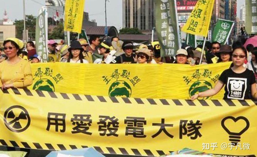 包含韩议员、前三星高管敦促美国放弃对华芯片战略，「美国越制裁，中国越努力」，如何解读其表态？的词条