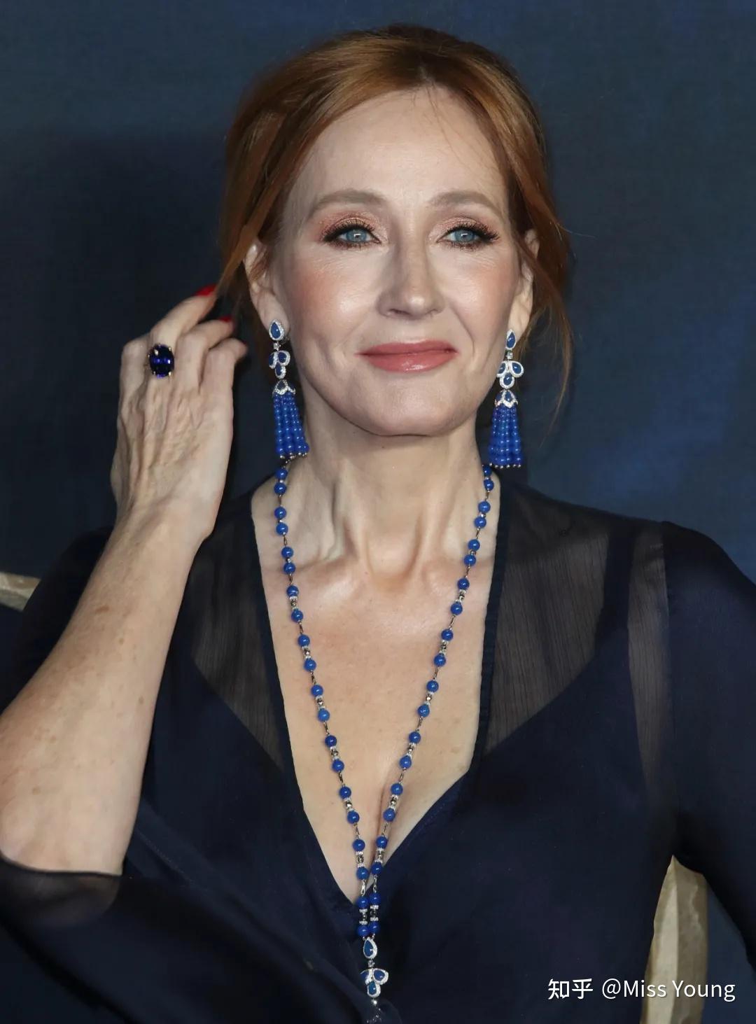 k.罗琳因对于边缘群体的言论,被两大《哈利·波特》粉丝网站「封杀」?