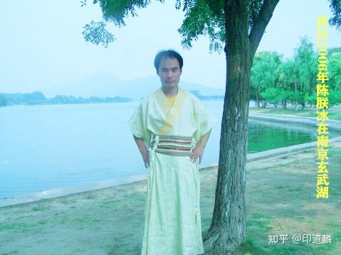 汉服复兴第一人到底是王乐天还是陈朕冰
