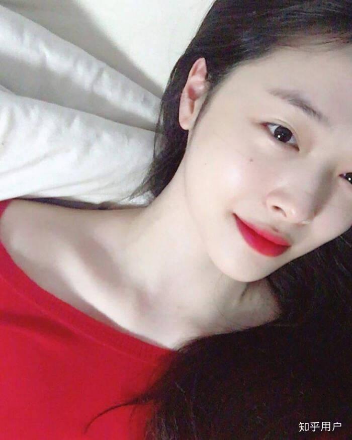 有没有崔雪莉穿红衣服的照片