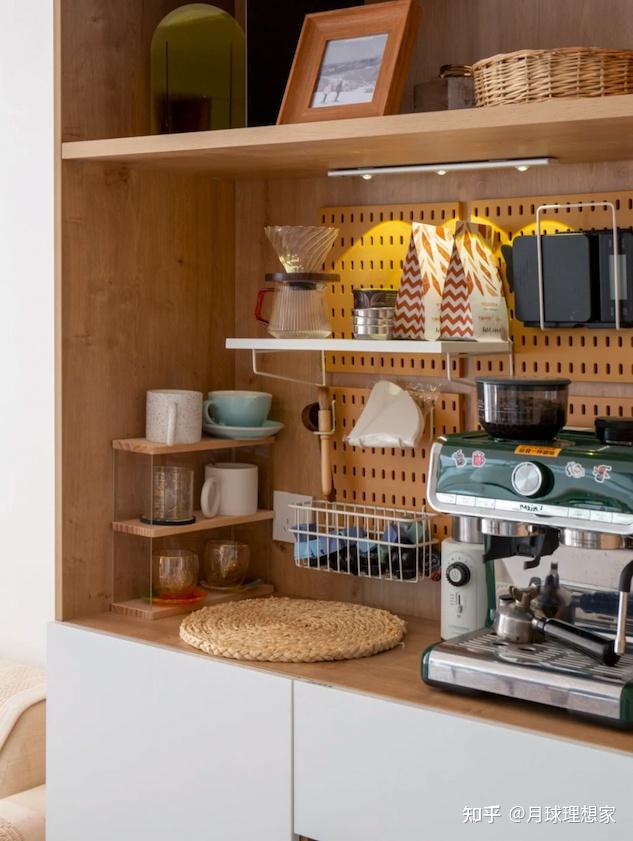 如何设计和布置一个家用的咖啡机吧台