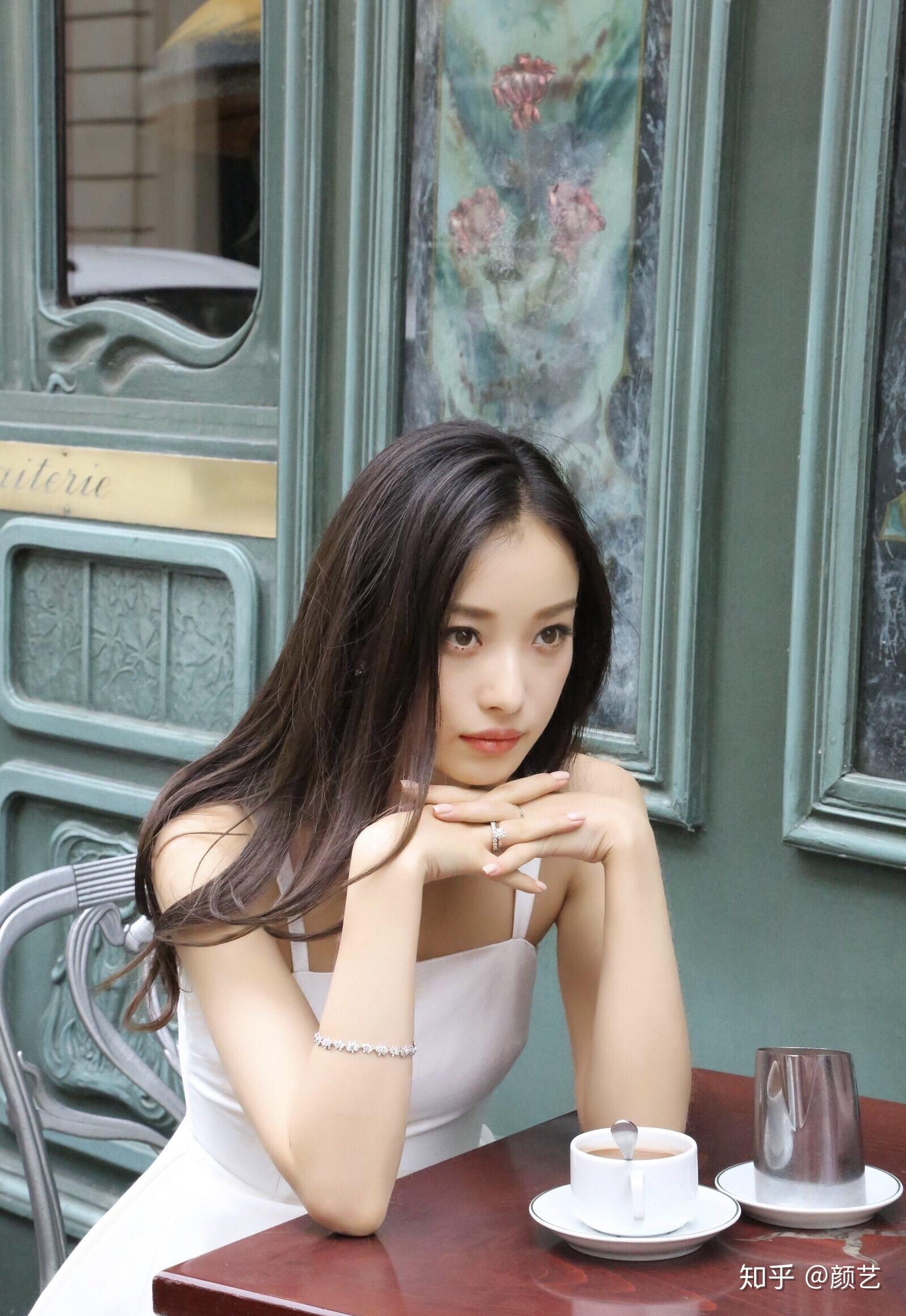 手机里有没有私藏很久的倪妮照片