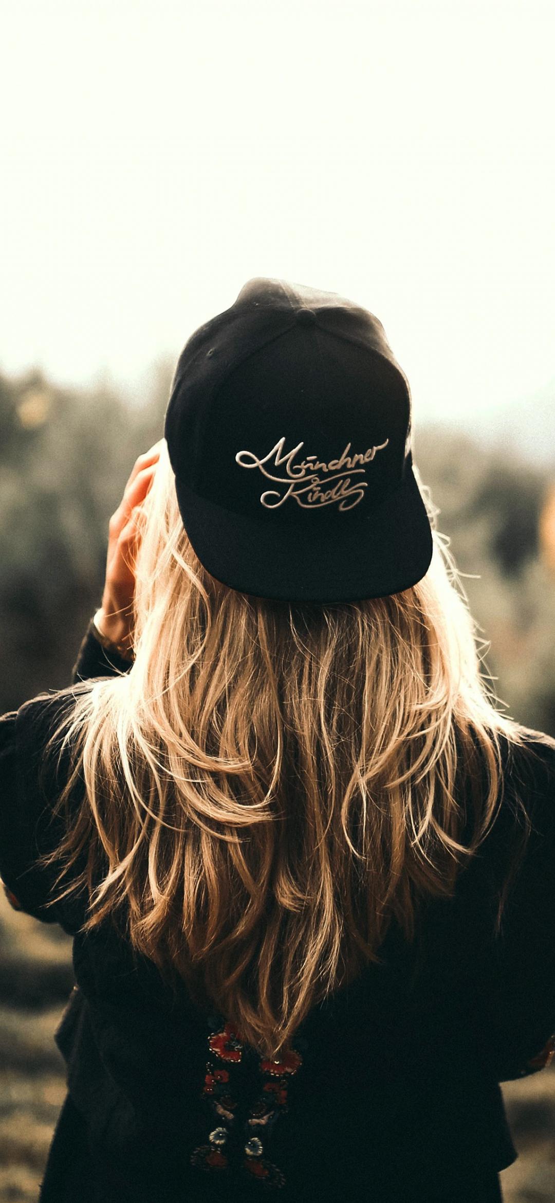 有没有类似这种欧美风格的手机壁纸? - 知乎