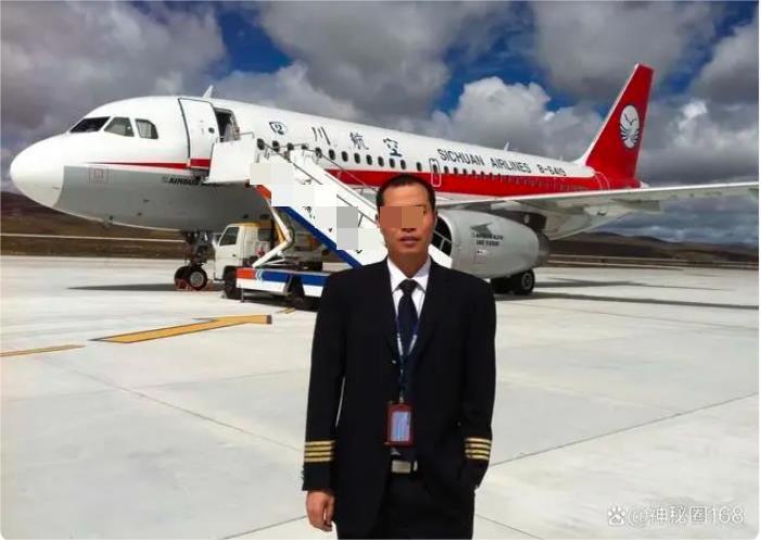 川航3u8633事件最强中国机长挽救128人