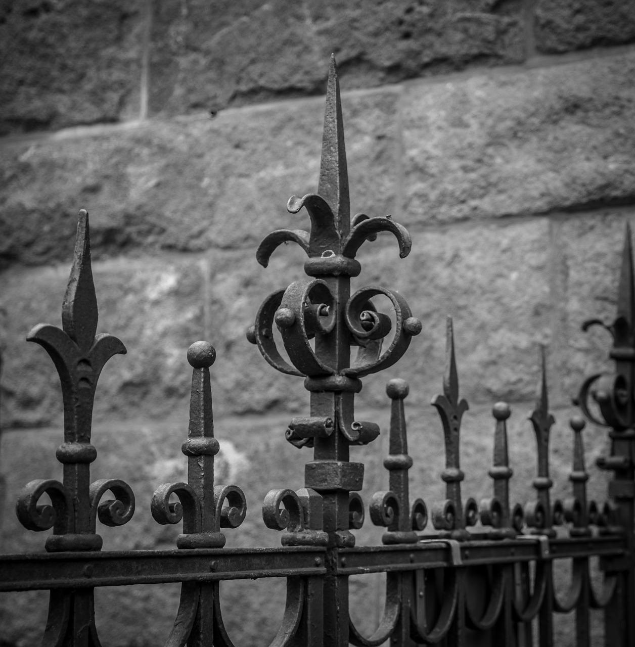 铸铁和熟铁有什么区别