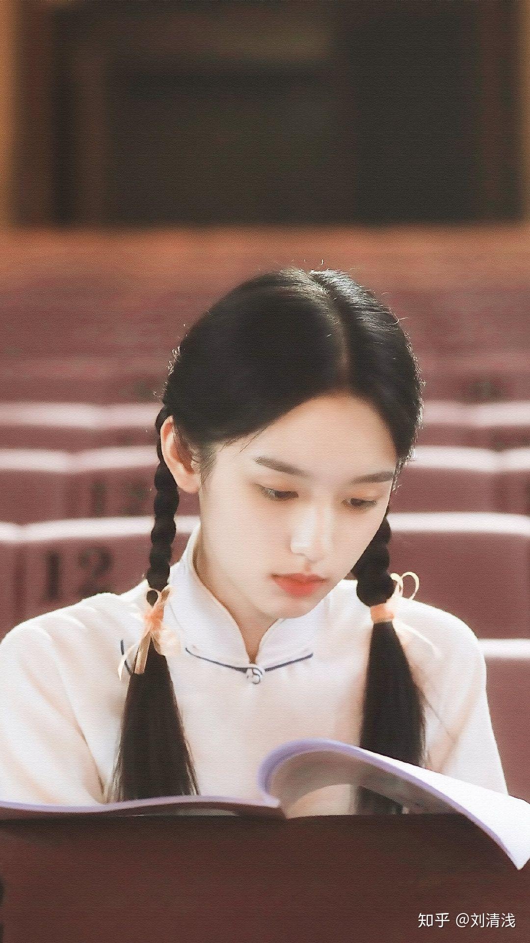 如何评价电影少年的你周也饰演的魏莱