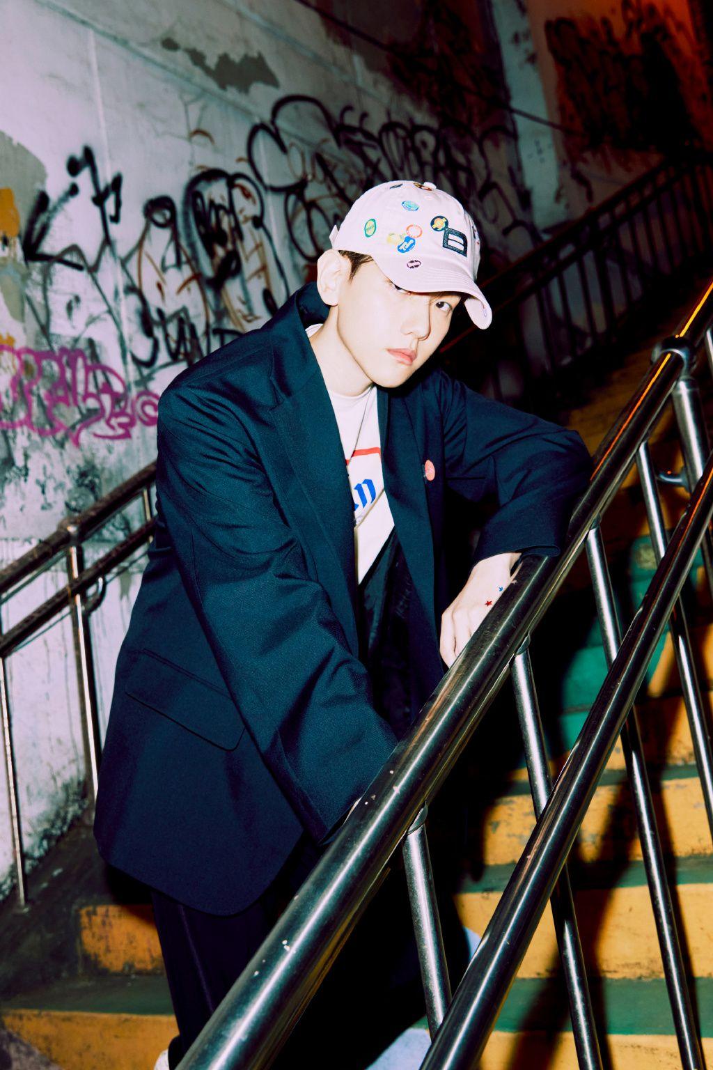 求边伯贤delight里无水印图(想拿来做屏保 )?