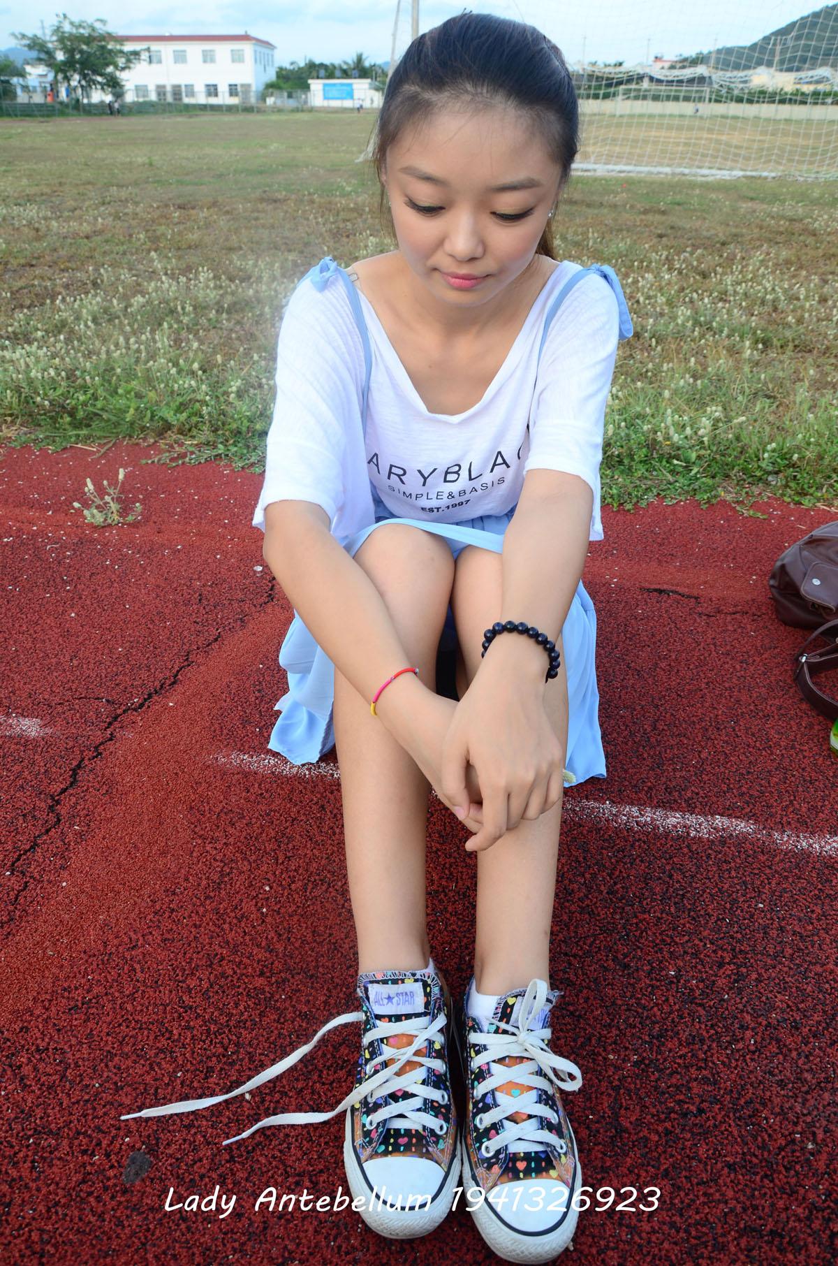 [合集]恋足系列《战前女神》套图143期+特辑+封山之作打包[32.6G]-佳人吧