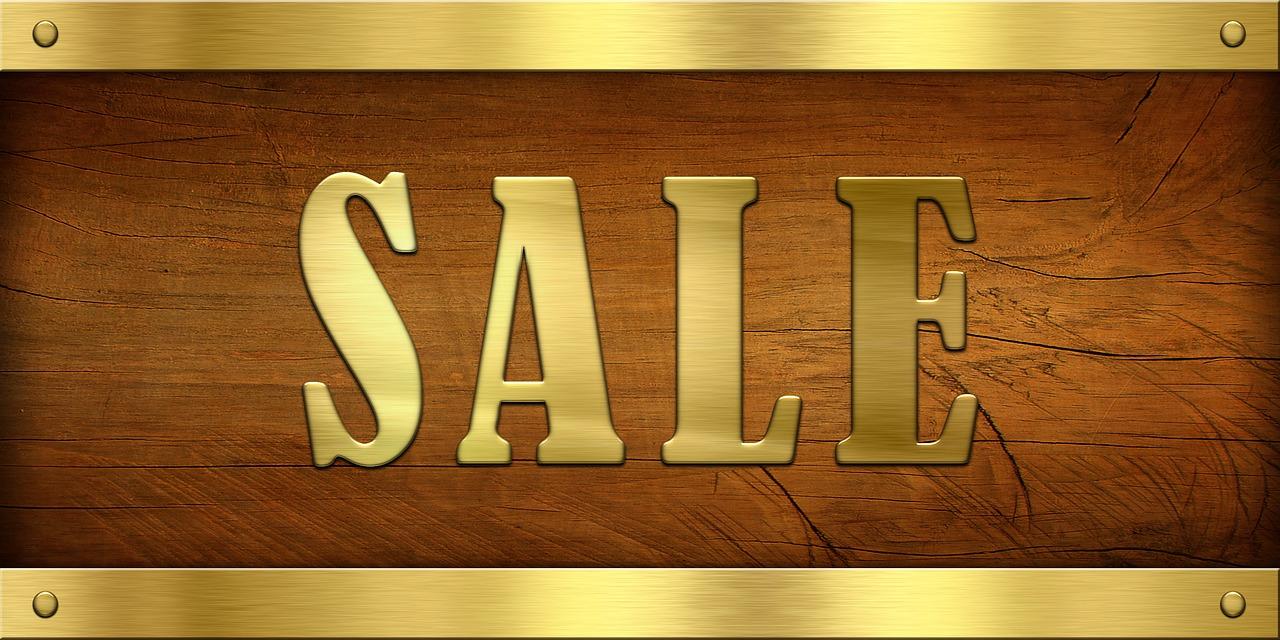 拍卖现场热翻天