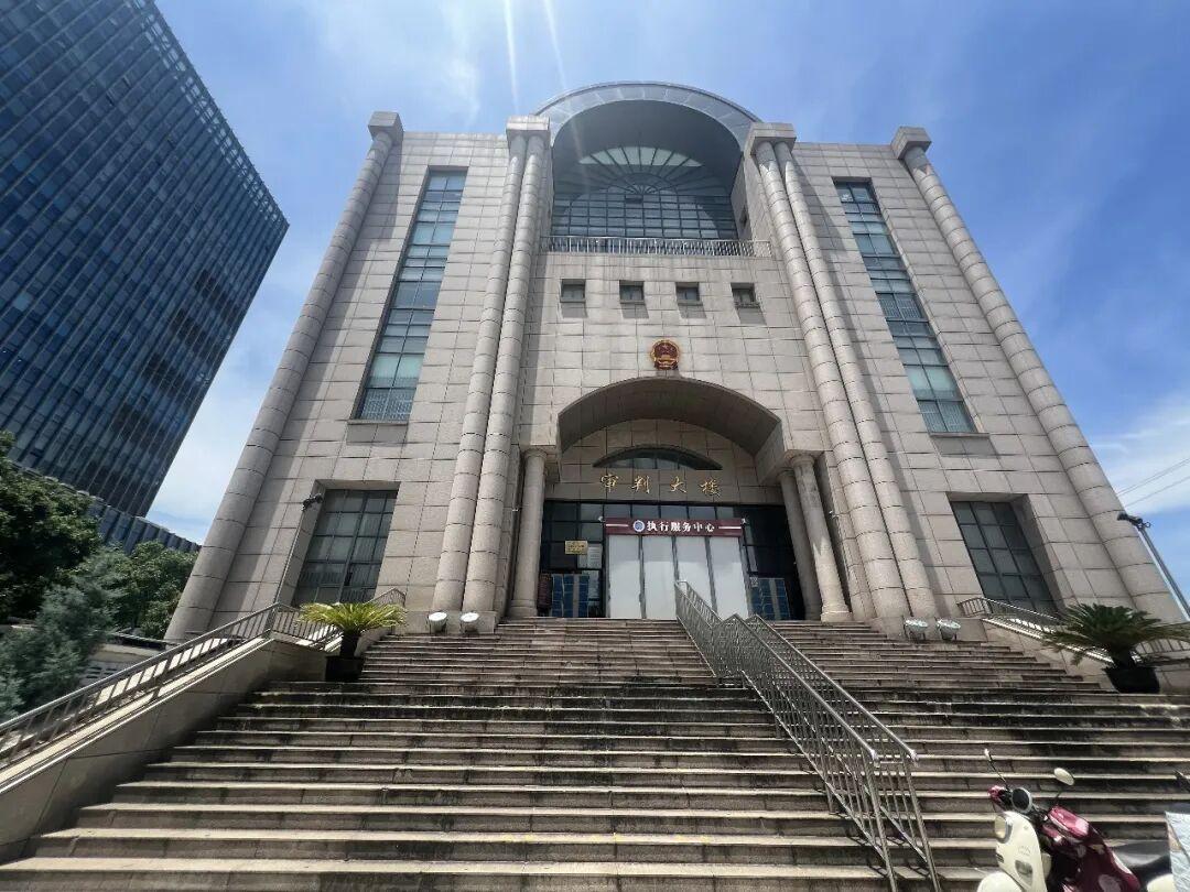 失去自由1469天后，黄虹举报审案法院院长，案件将第四次开庭