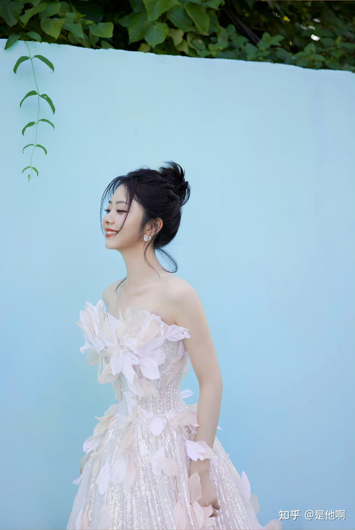 有没有谭松韵的照片?