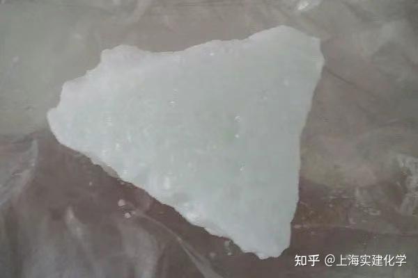 片碱、粒碱、固碱都叫氢氧化钠,有什么区别吗? - 知乎