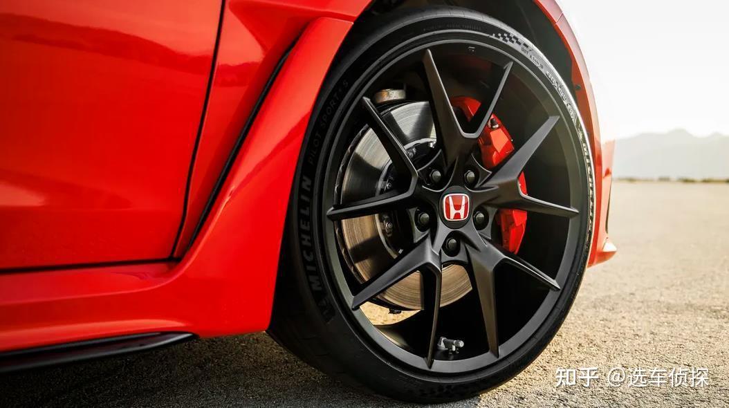 解读本田思域Type R,42万红头2.0T,特殊双轴支柱悬挂 - 知乎