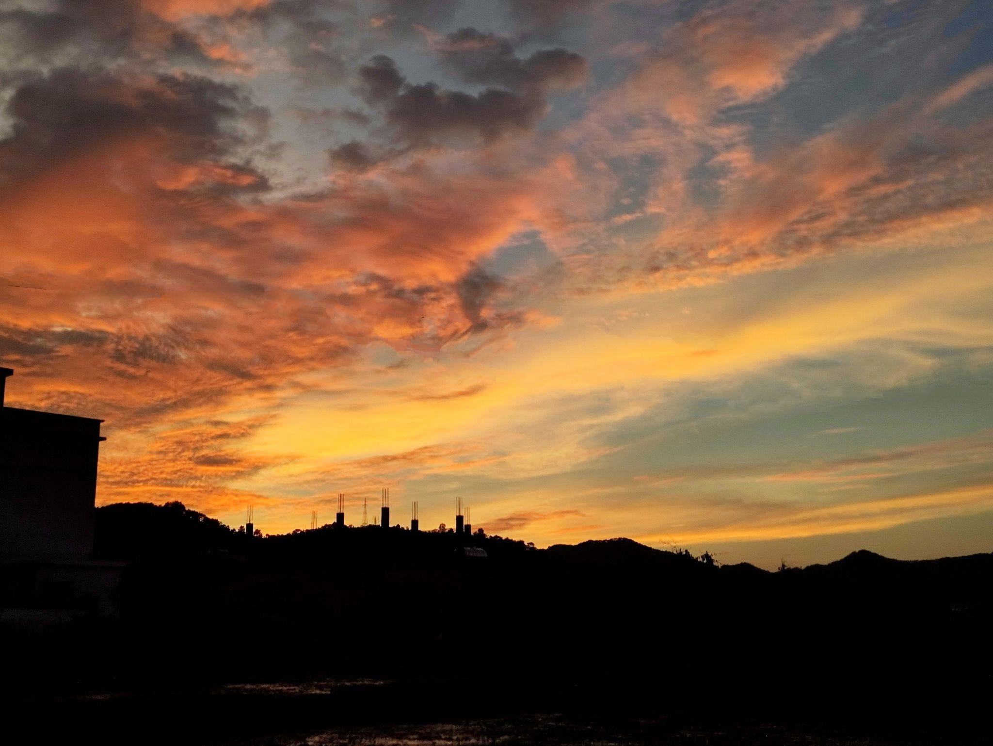 大家有什么真实好看的天空照片吗
