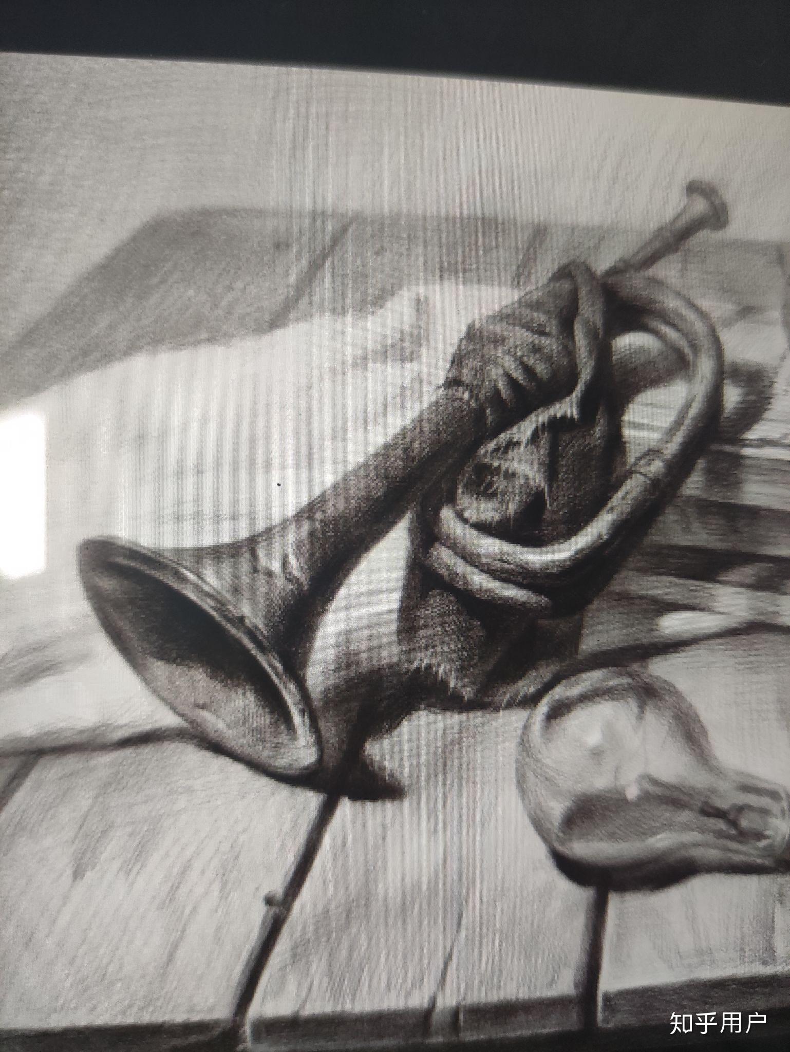 色彩的小号怎么画