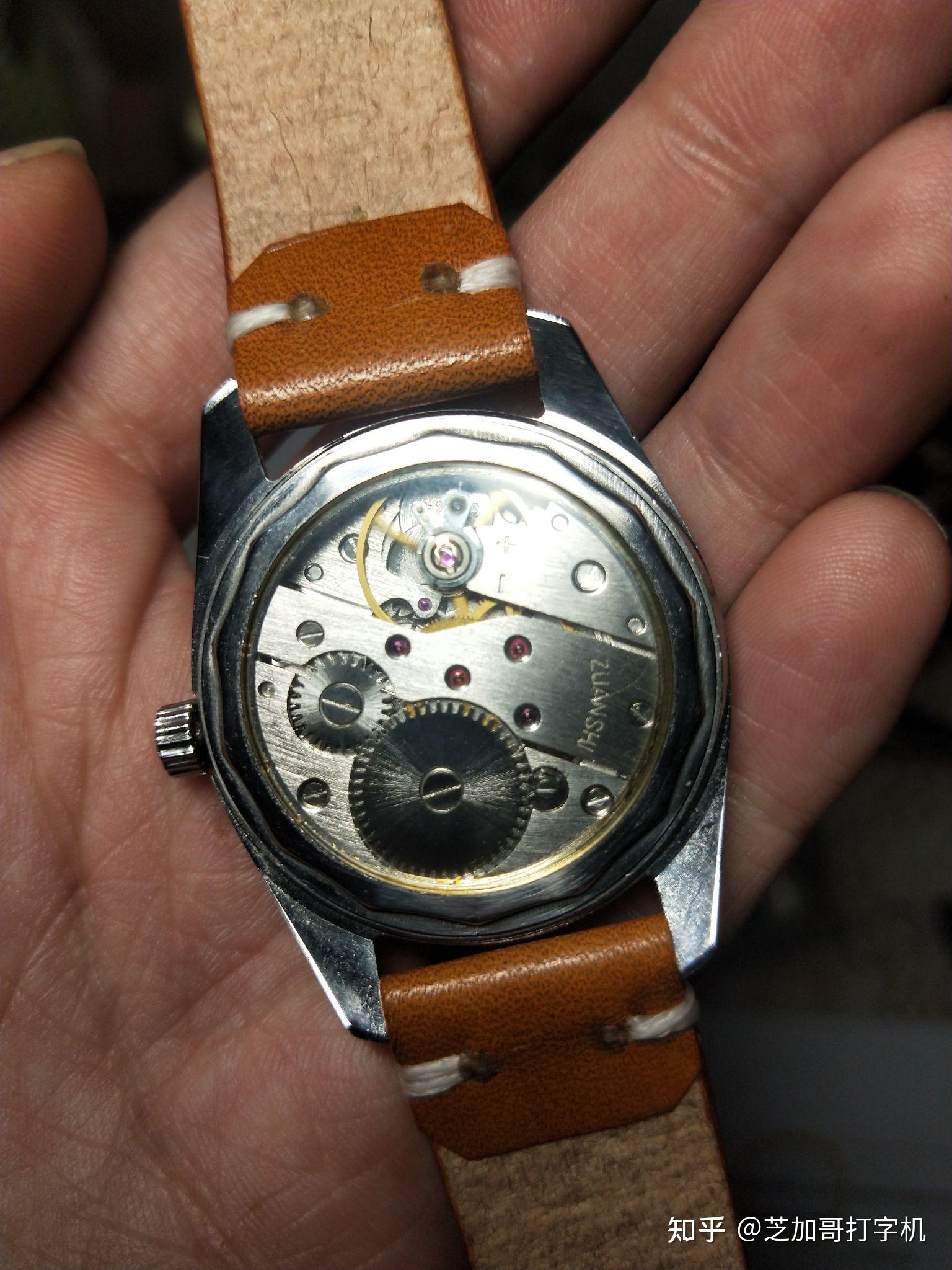 现在还有人佩戴老式手动机械表么?那是一种什么体验?很麻烦么? - 知乎