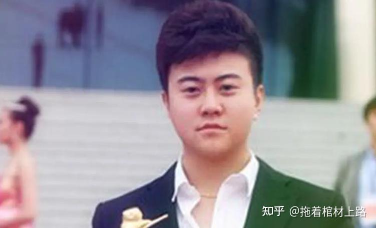 千鹤道长回来啦!69岁钟发再次出演僵尸片,能否重振香港僵尸片? - 知乎