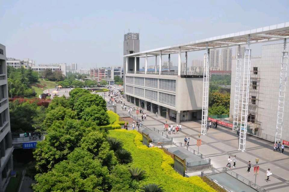 重庆电子工程职业学院寝室怎么样? - 知乎