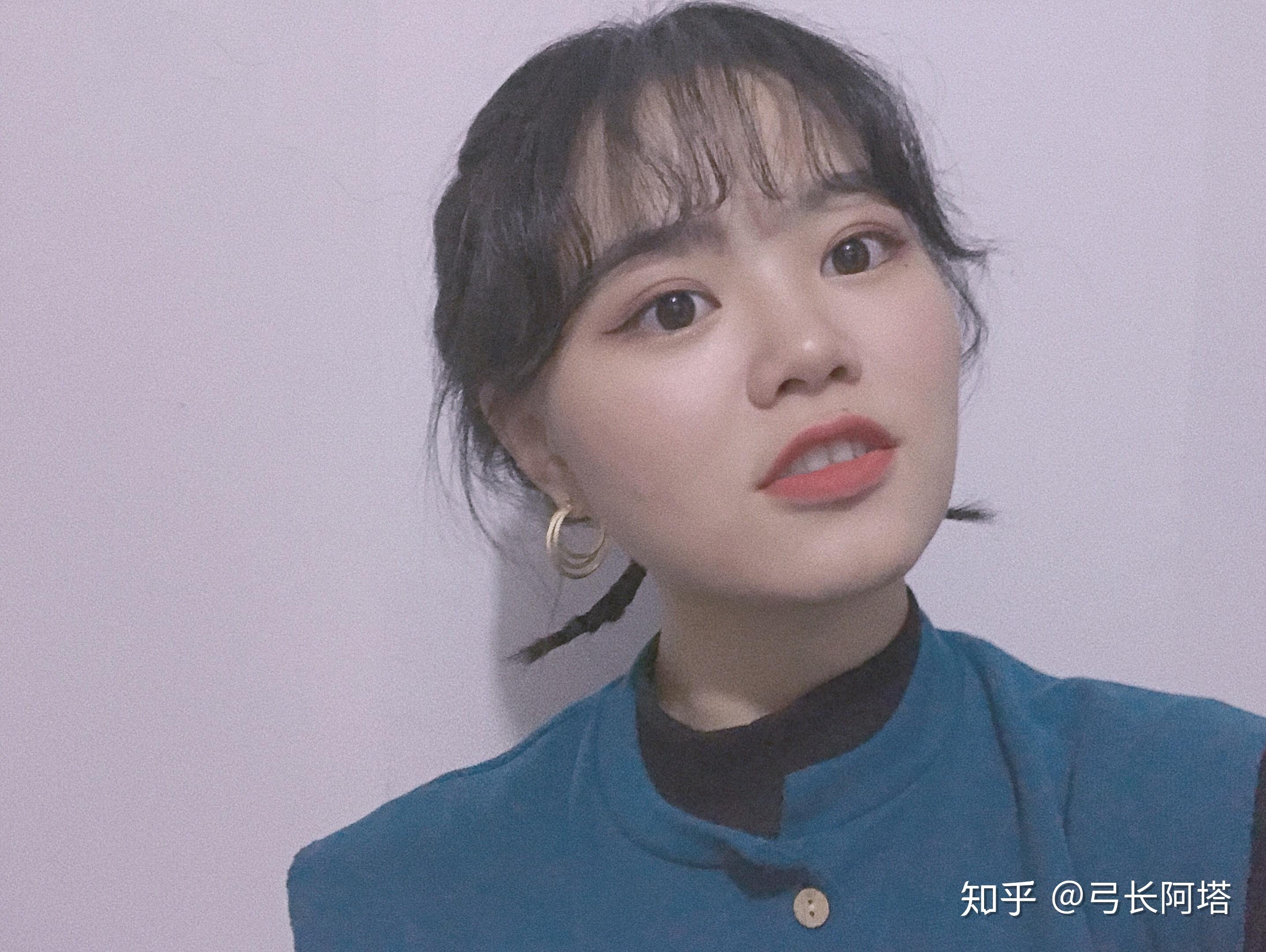 塌鼻梁适合的短发 v2-61fe1109c5c4ea001afdc7f464e44b5a_r.jpg