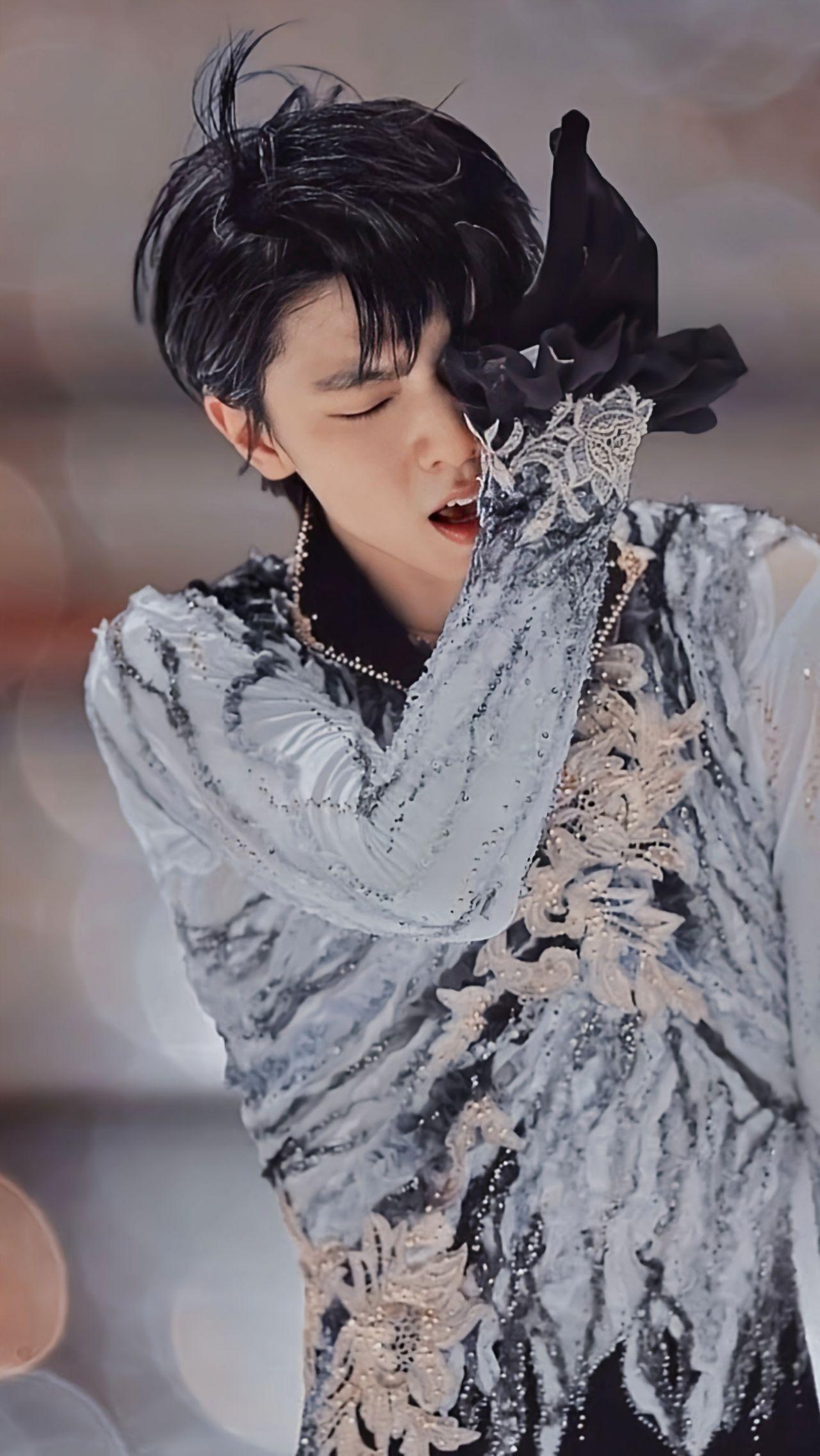 可不可以分享一下羽生结弦的图片,当壁纸的那种? - 知乎