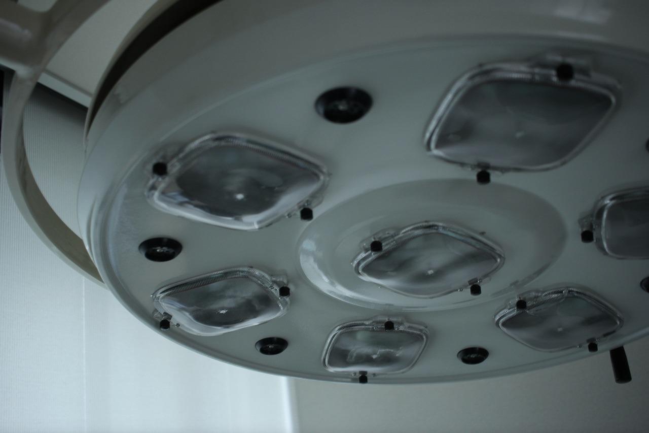 普通吊顶如何安装浴霸