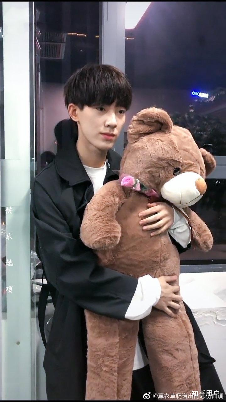 王一博和叶航成谁更帅一点?