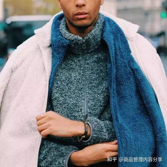 双面呢、摇粒绒、丝绒、灯芯绒...秋冬流行面料知识解析 - 知乎
