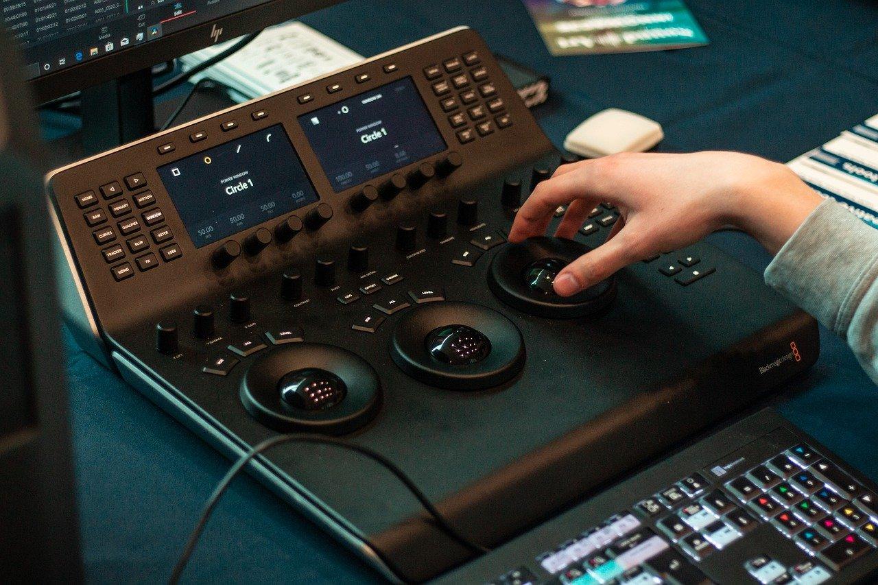 4. 开关面板操作