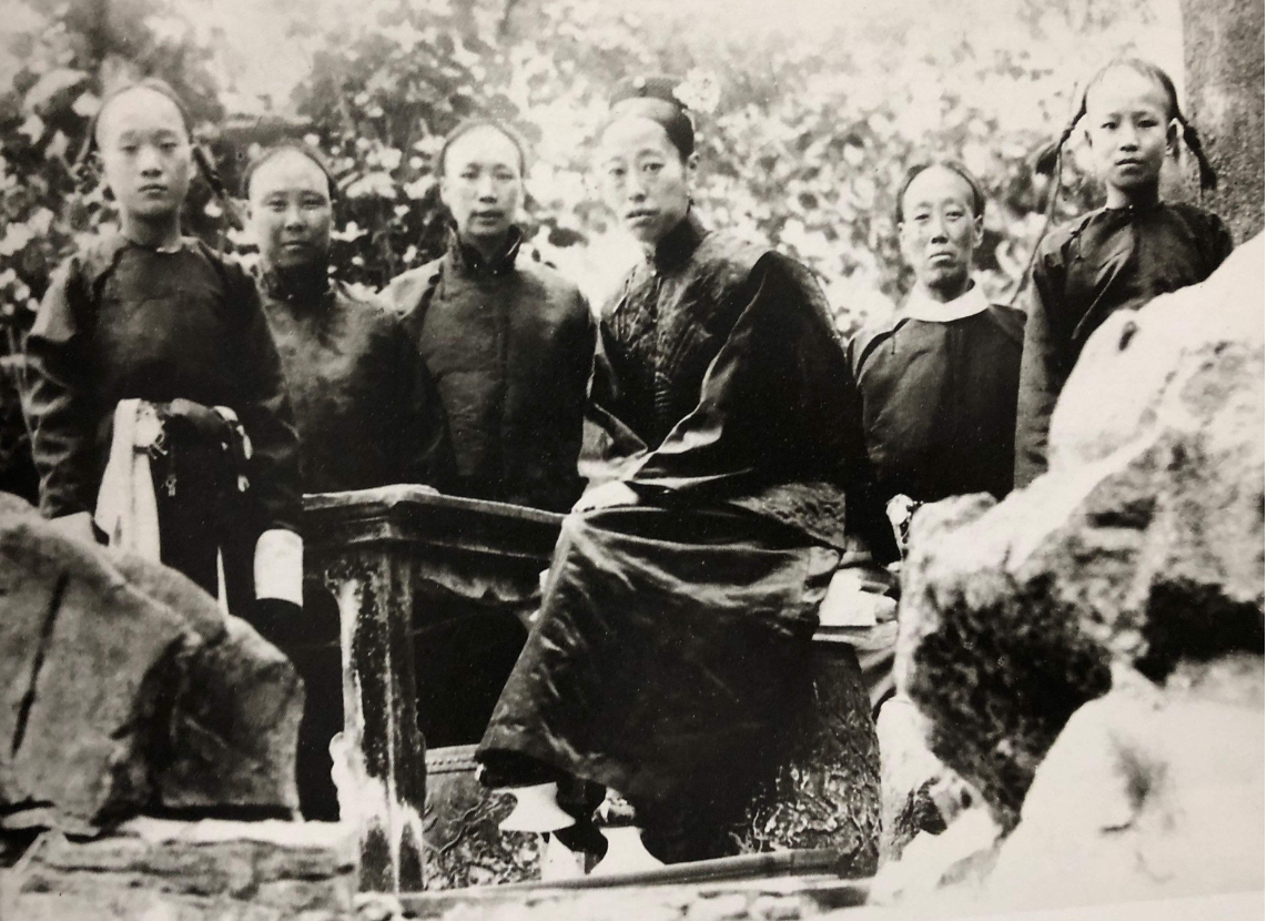 隆裕太后生活优裕,又没有疾病,为何在清帝退位第二年就去世了? - 知乎