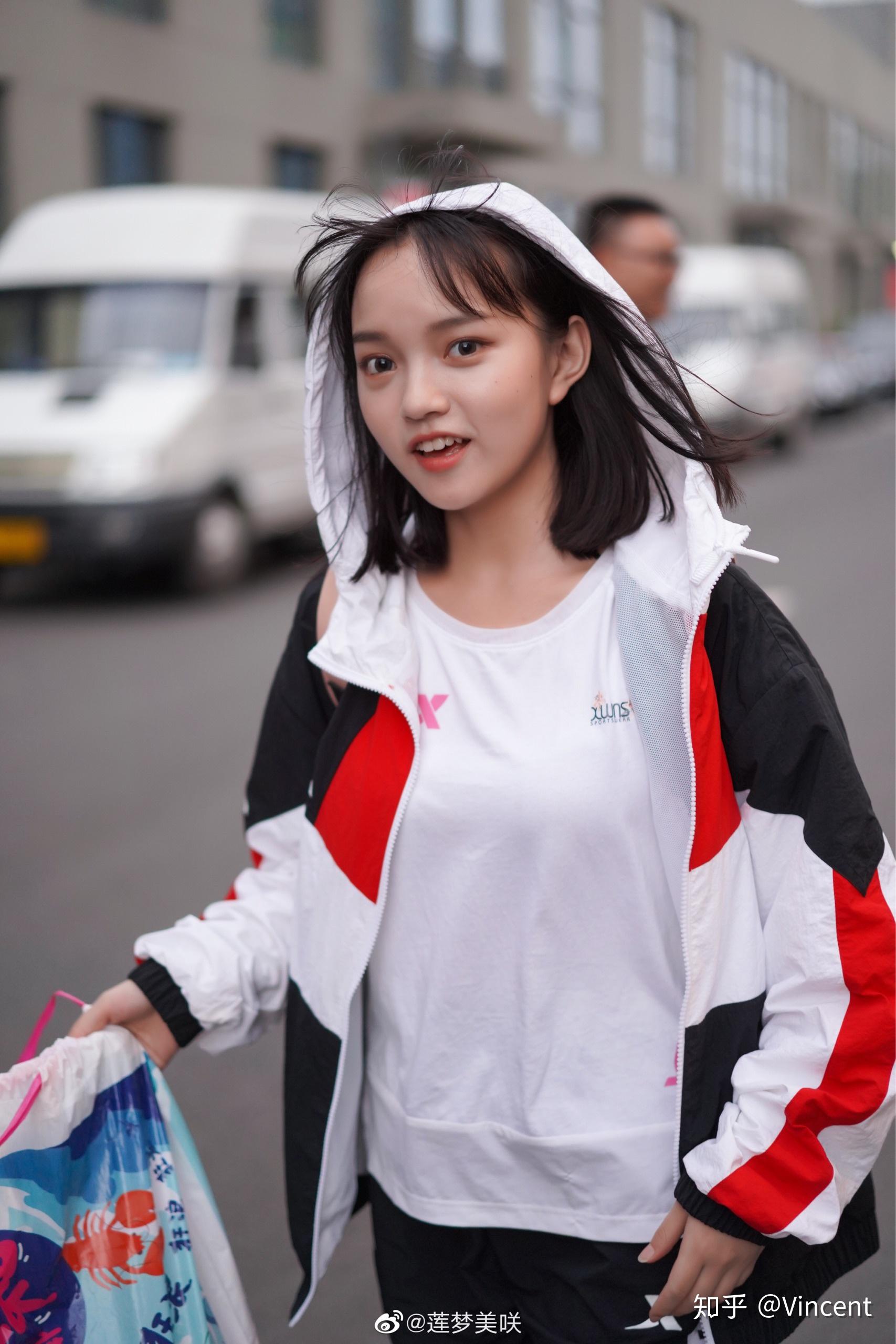 如何评价明日之子第三季选手兰西雅?