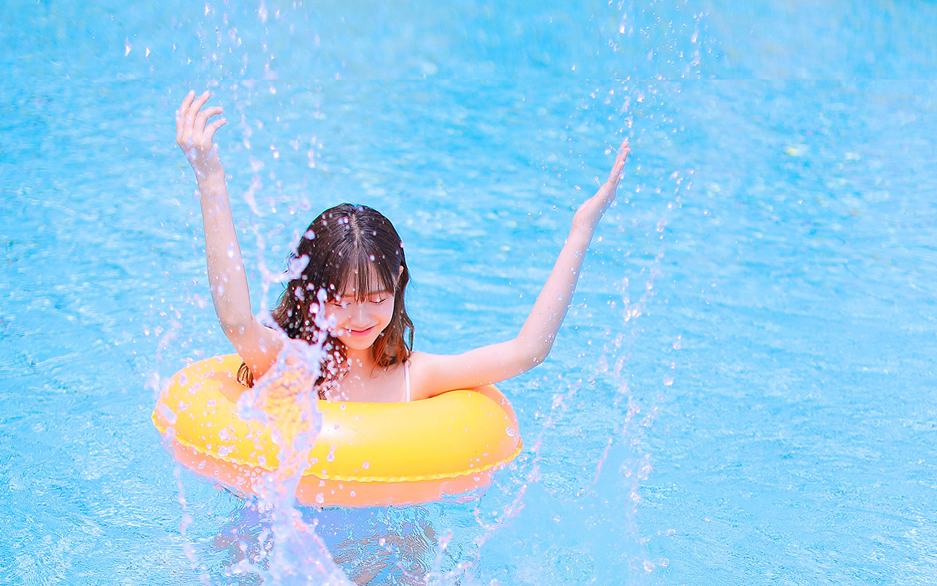 推荐一些好看的小姐姐壁纸?