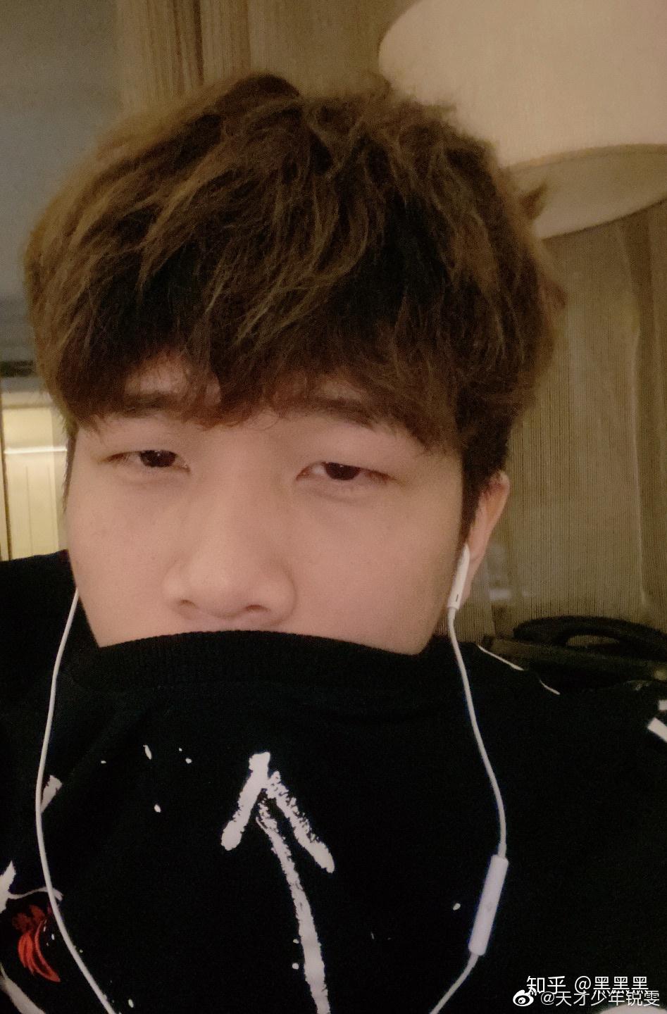 我想请问一下虎牙直播锐雯直播一直说的pc到底是啥意思