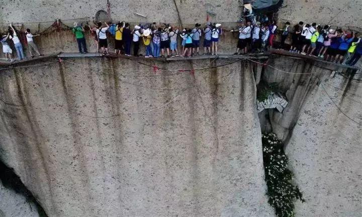 盘点中国5大古栈道，悬空凿壁，古人的奇迹之作！你敢不敢来挑战？ - 知乎