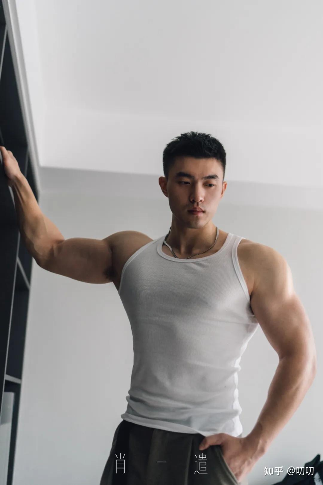 这种精壮的四川男人,真的太戳我xp了! - 知乎