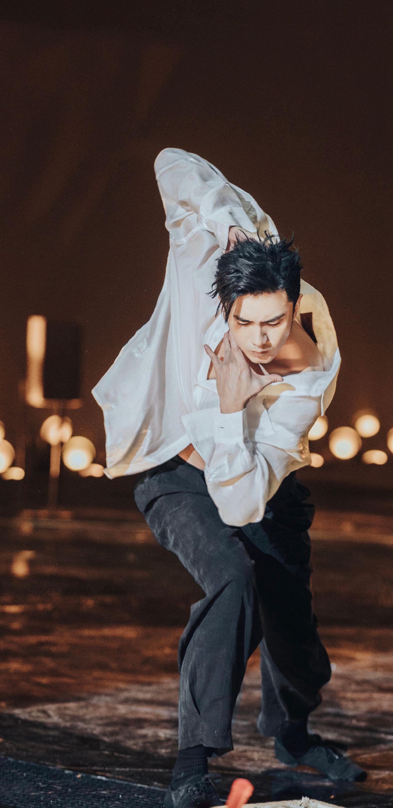 国内年轻一代有比较有阳刚之气的男明星吗