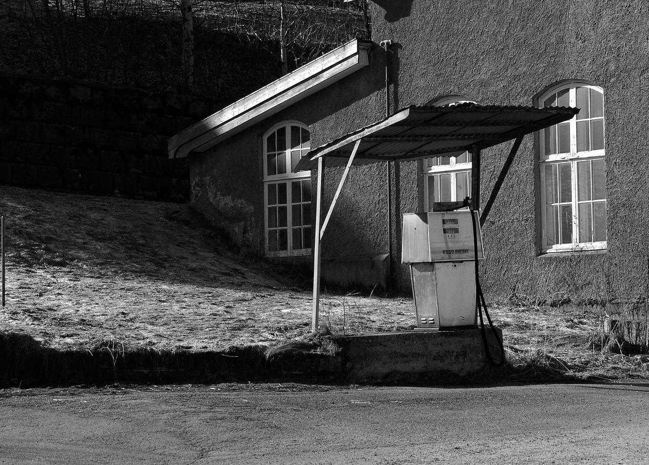 2. 结构稳定性评估