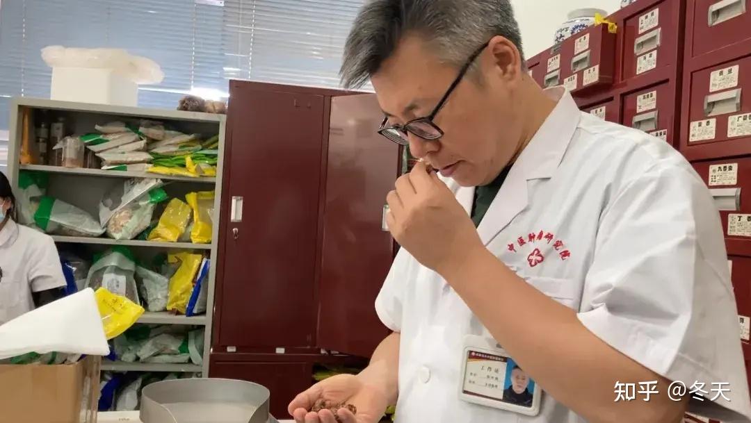 成都陈中刚医生:口碑里藏着的专业与温度,患者心中的放心医者 - 知乎