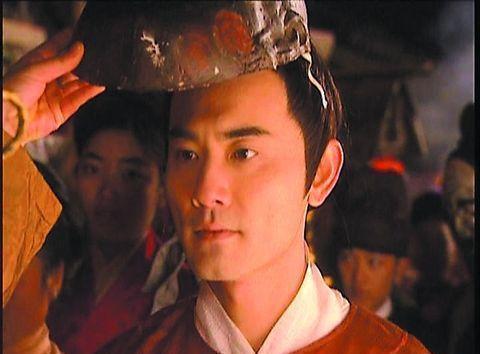 很多人总是将赵文瑄误认成王凯他俩长得到底有多像