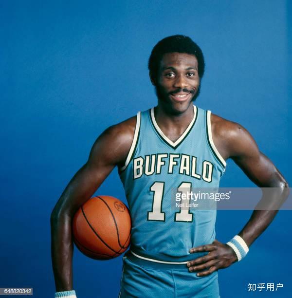 如何评价快船队史第一人鲍勃·麦卡杜?他有什么技术特点和轶事? - 知