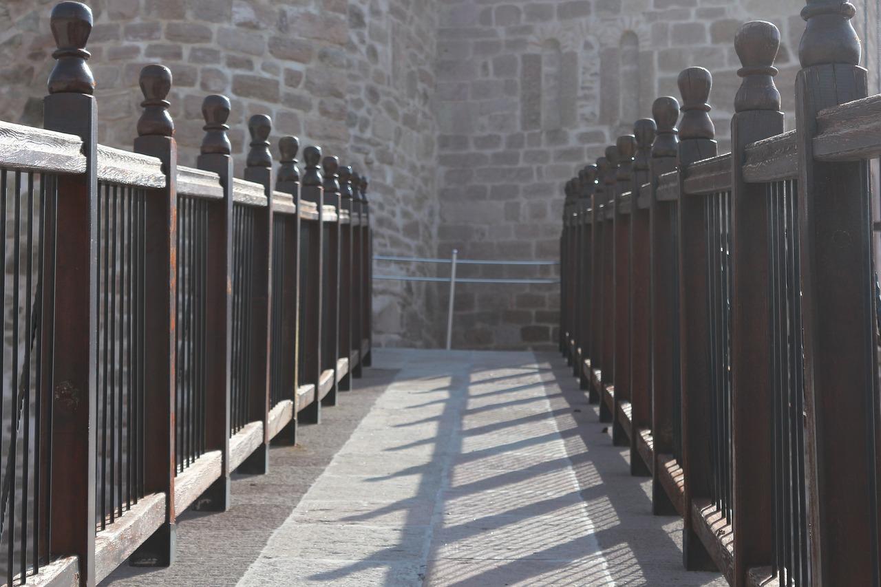 3. 木质扶手安装