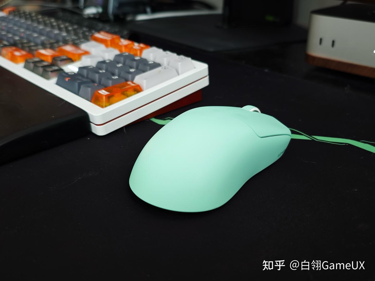 ATK烈空U2V2 mini游戏鼠标——小手用户的超轻赛事神鼠