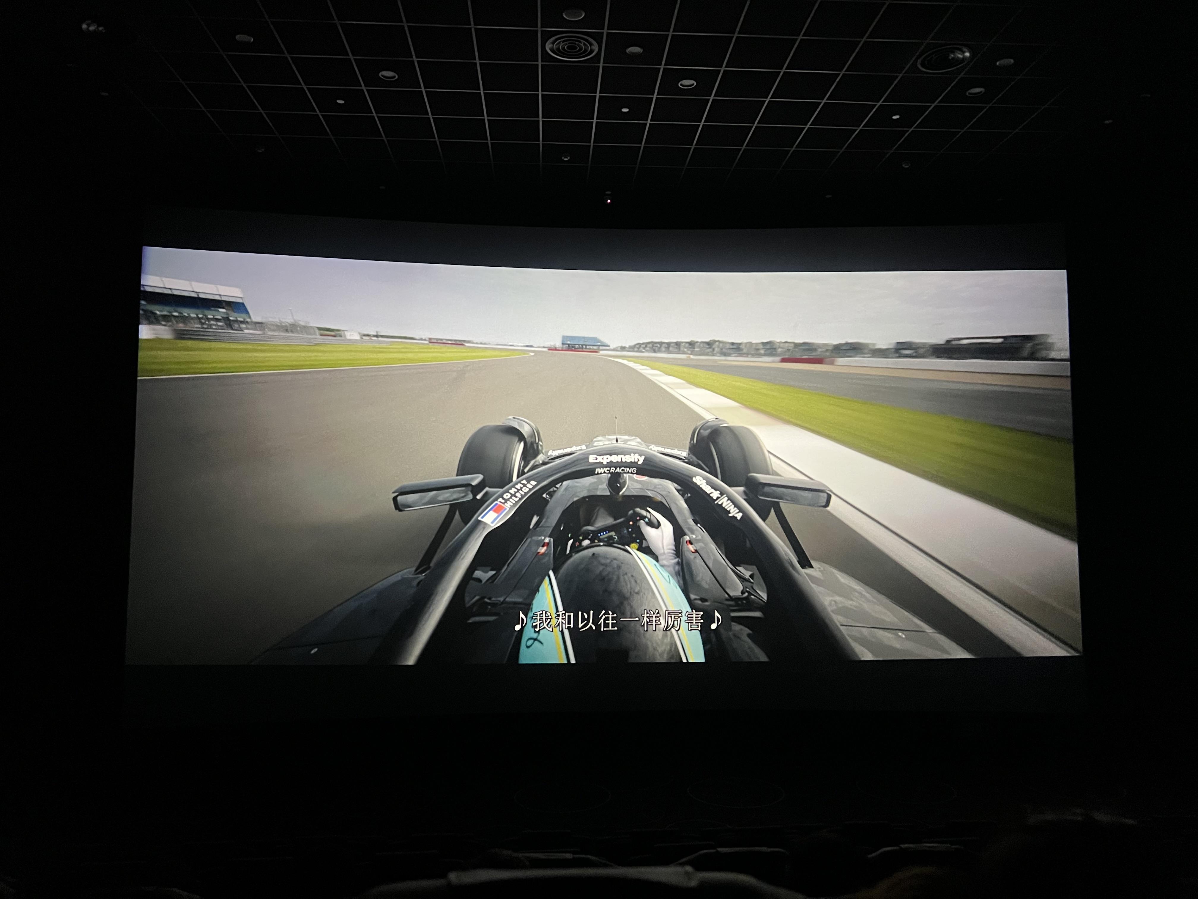 假如用《F1：狂飙飞车》和《飞驰人生 2》做个对比，你会如何评价这两部影片？ - 知乎