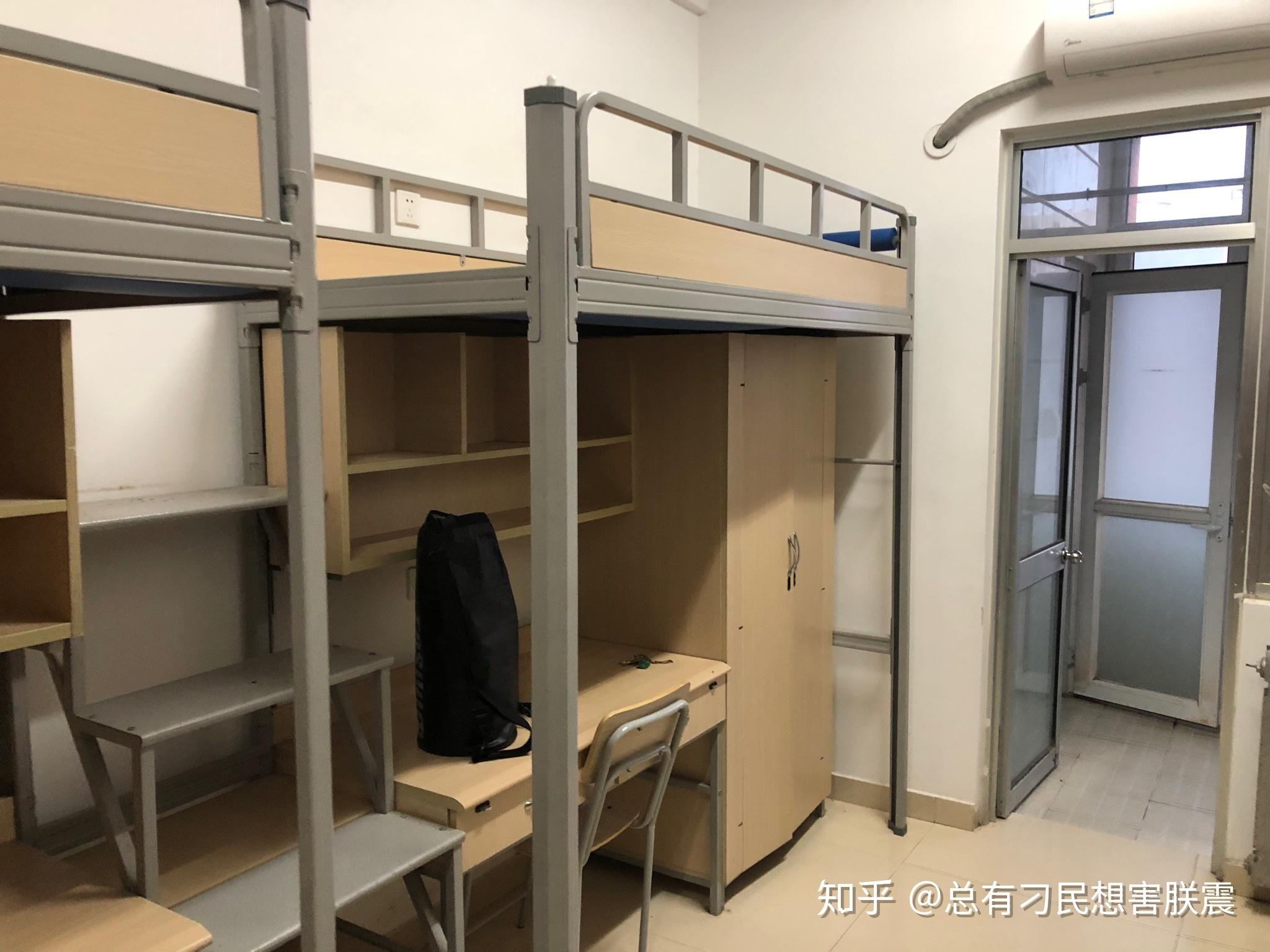 山东理工大学的宿舍长什么样? - 知乎