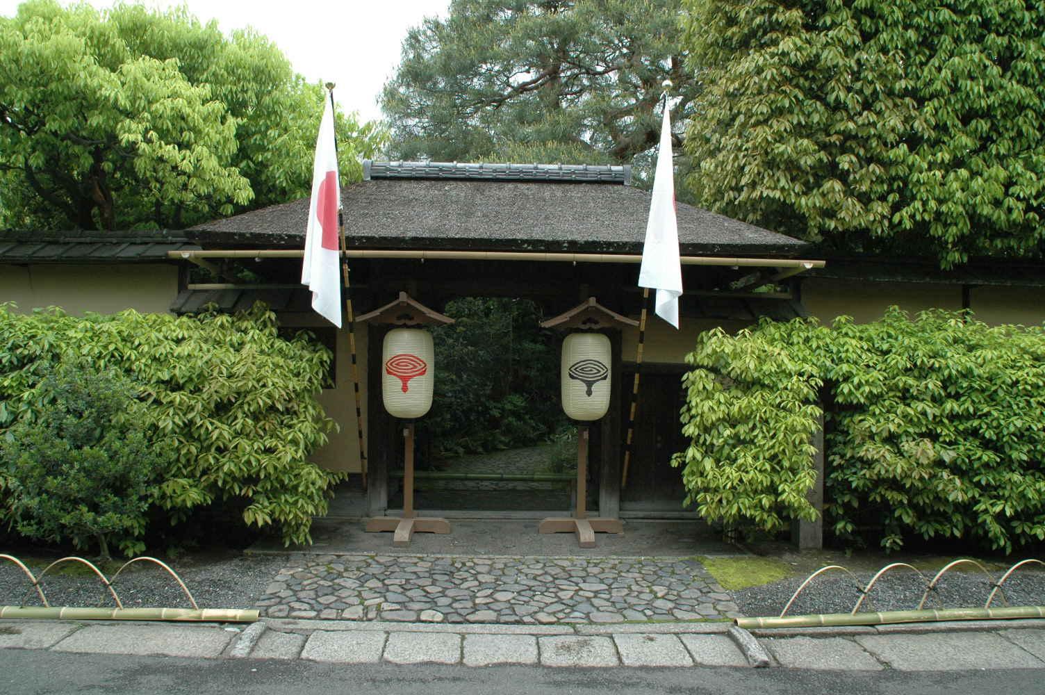 表千家和里千家有什么区别? - 知乎