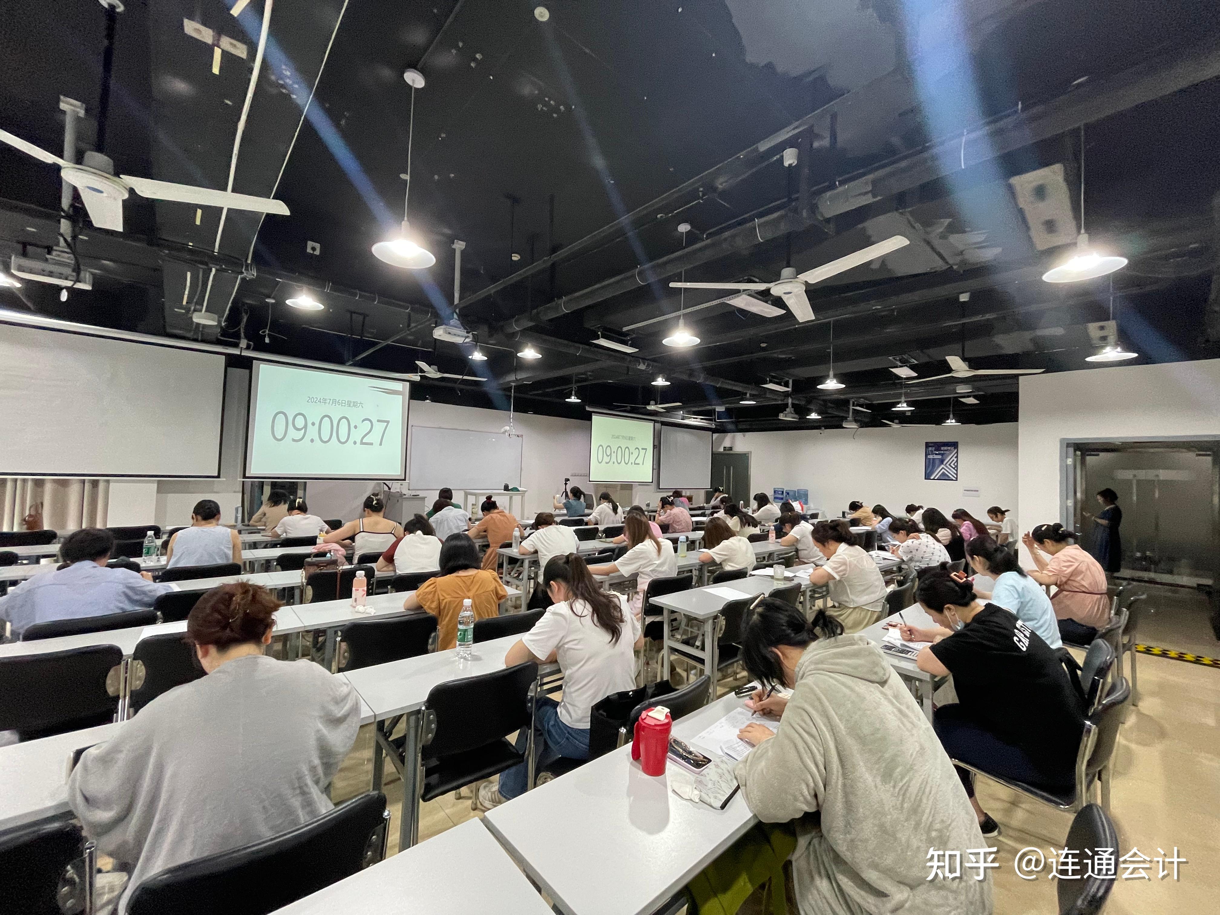 四川继续教育会计刷课(四川会计继续教育考试有几次机会)