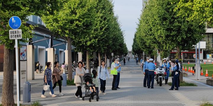 汽车时代日本如何通过“步行专用路”创造高质量的TOD步行社区？横滨仲町台站与中心北站的经验与启示 - 知乎