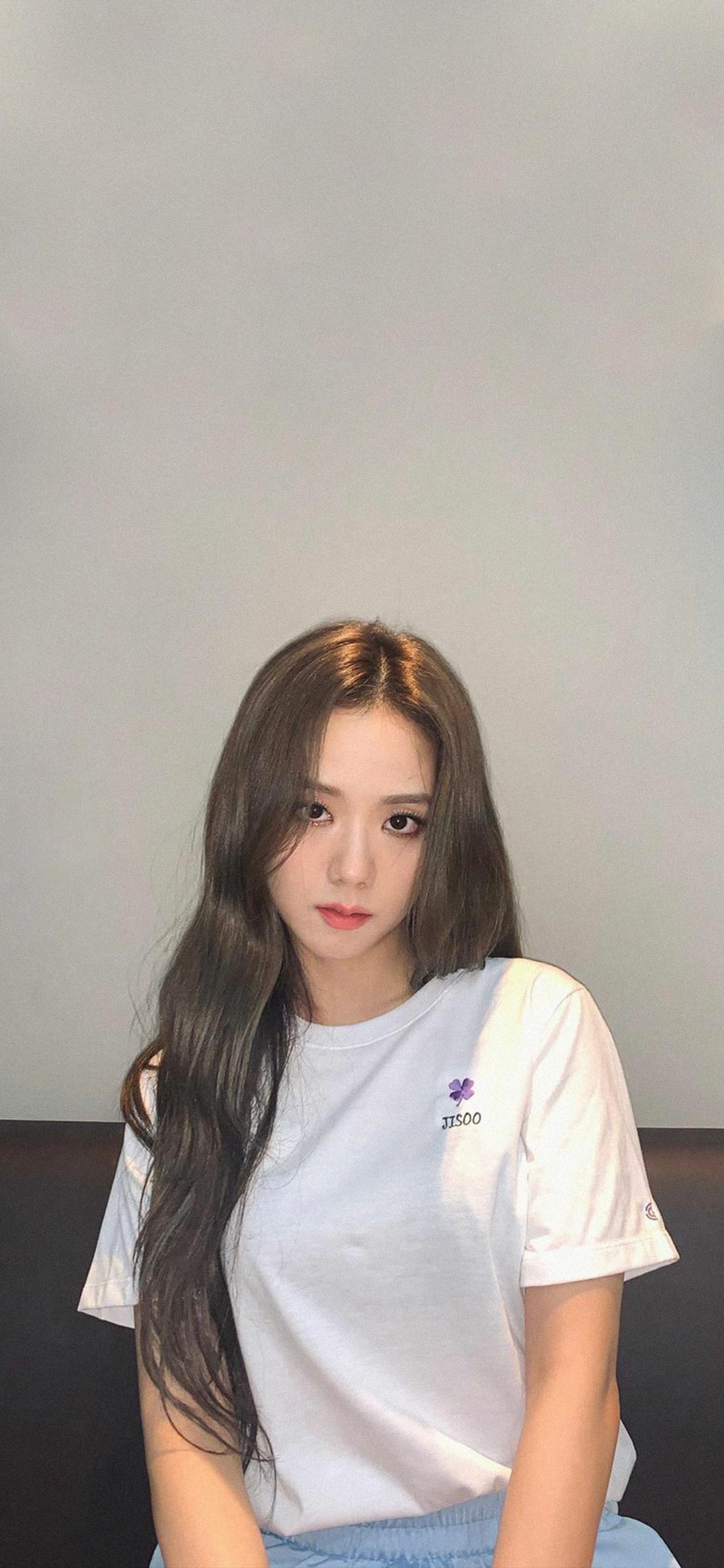 有什么jisoo神仙图(blackpink金智秀)特别惊艳的图? - 知乎